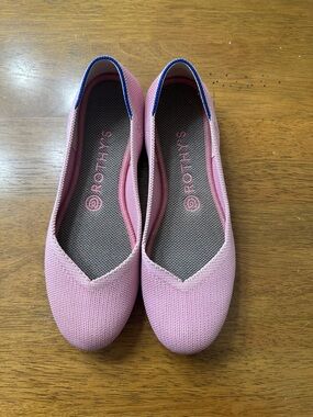 Rothy's Pink Knit V-Neck Slip-On Flats with Blue Trim